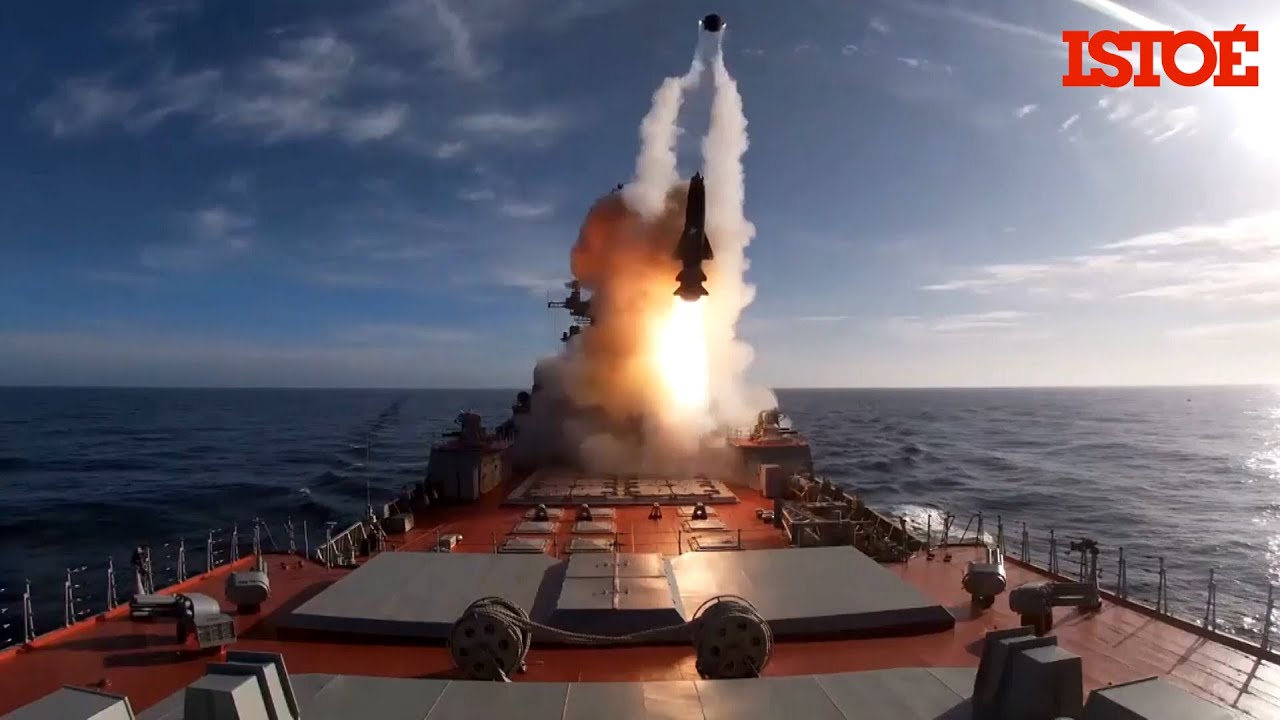 Rússia demonstra seu poder naval em exercício no Oceano Ártico