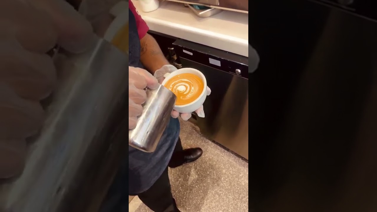 Working at a costa coffee| Flat white| wings tulip| latte art