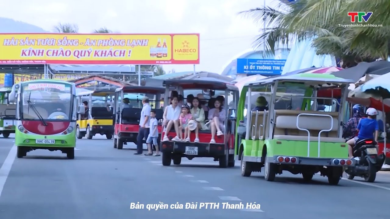 Cần chấn chỉnh tình trạng xe ô tô điện dù hoạt động trái phép tại khu du lịch biển Hải Tiến