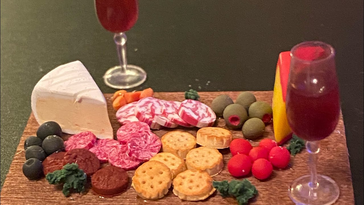 Polymerclay cheese board #diy #food #miniature
