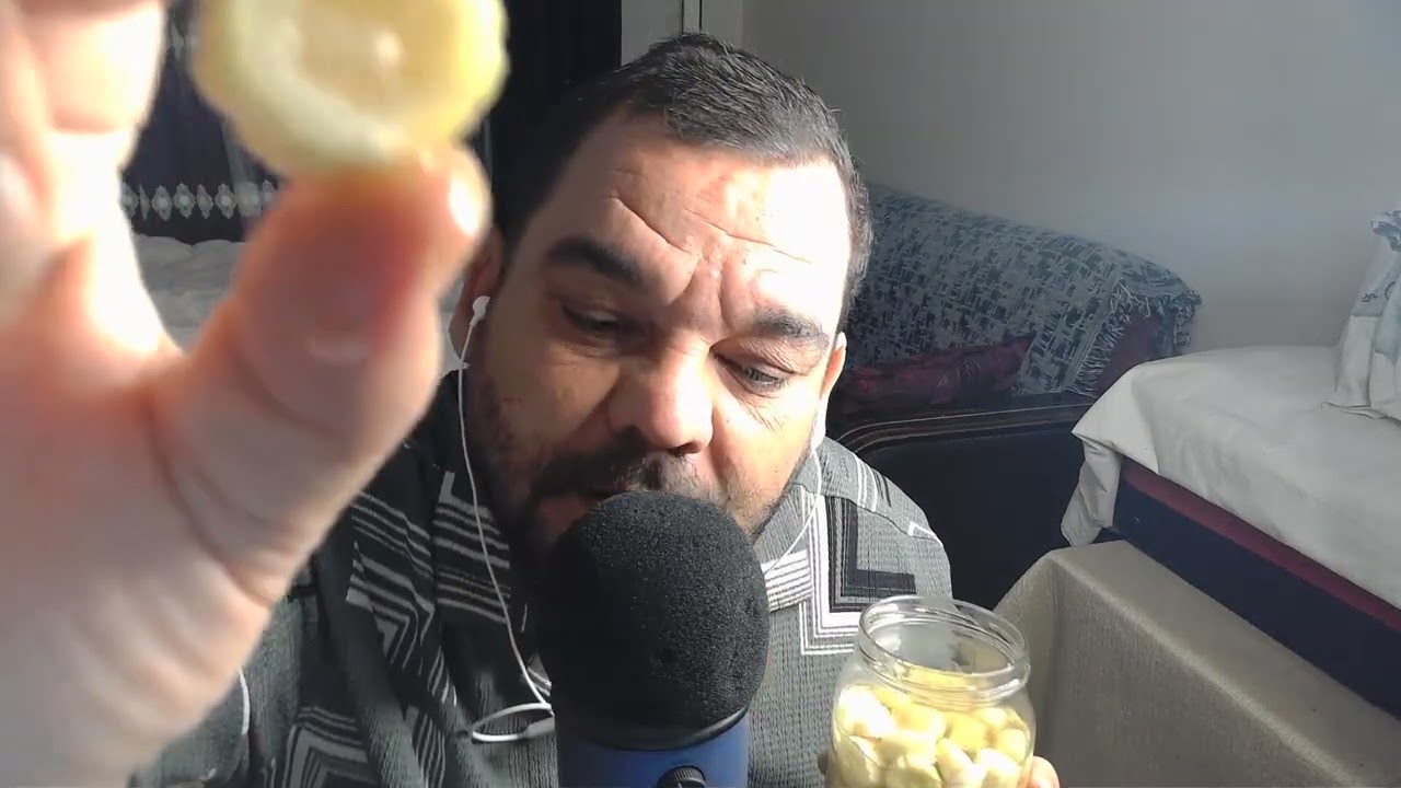 (Turkish Asmr)Turşu Asmr/Salatalık/lahana turşusu yedim #mukbang