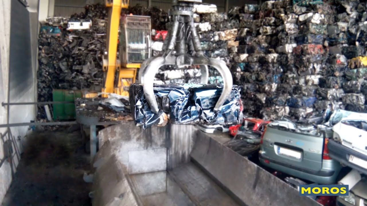 MOROS || PRENSA PARA COCHES GC-L-150 | SPECIAL BALER FOR CARS GC-L-150