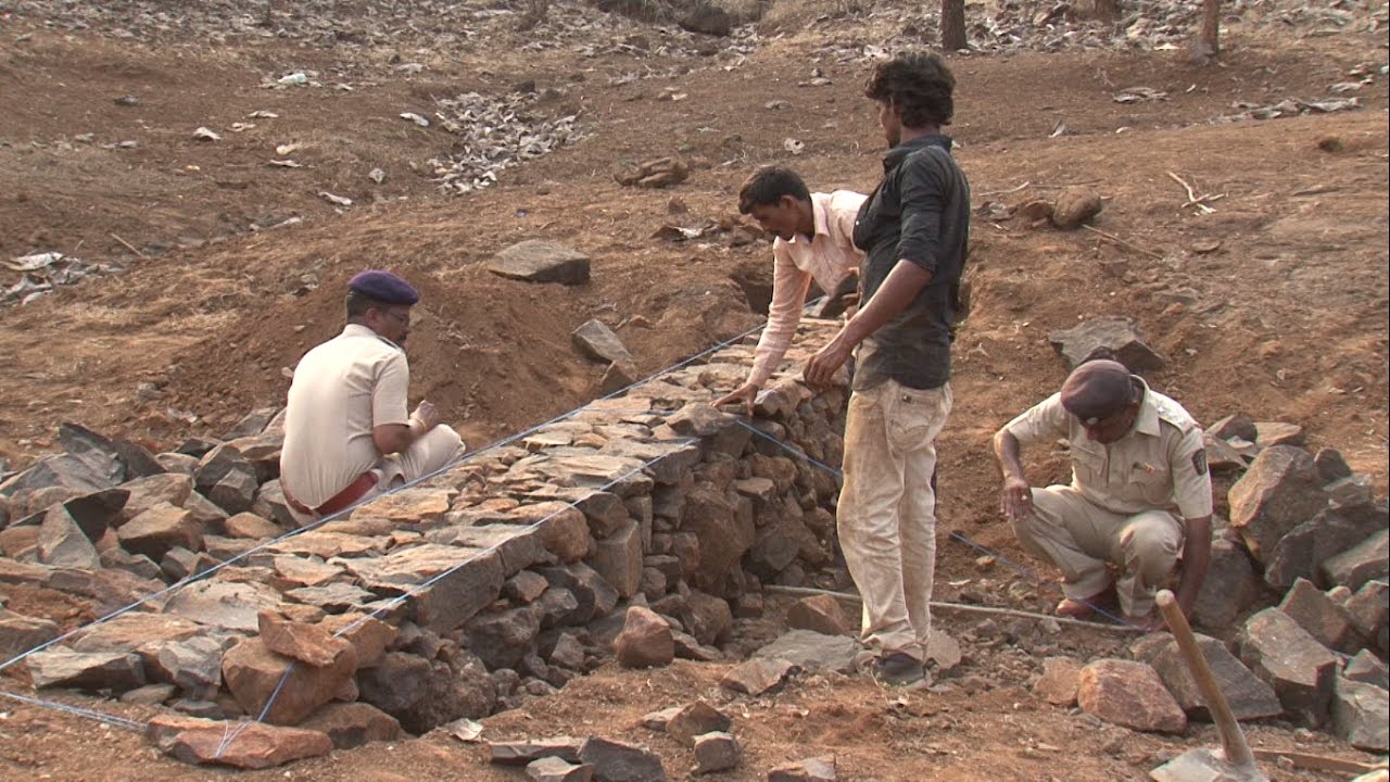Nalabunds (नालाबांध)