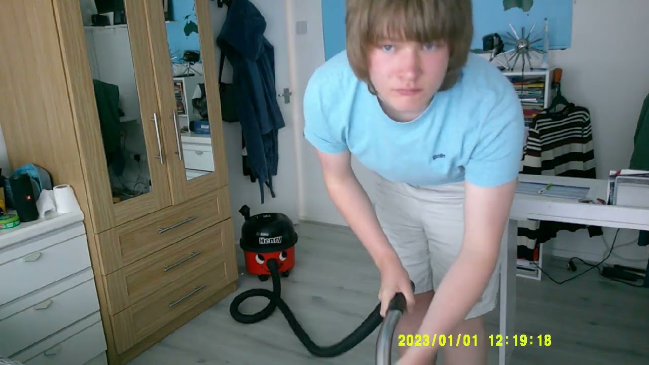 Watch me doing some chores in the house (Part 1)