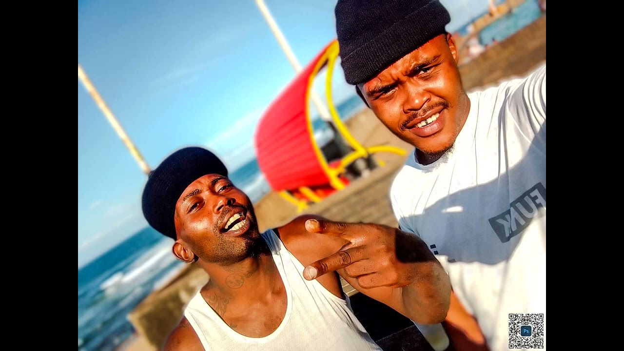 Mkhathi soundzz ft njabulo bobzin..1on1 Mix ..its all in our blood it's a family thing.. 