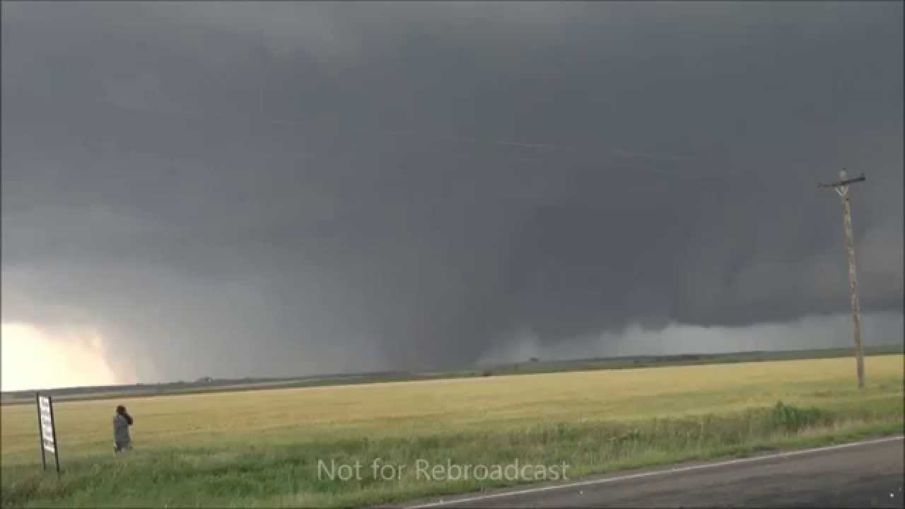 Up Close Elmer Oklahoma Tornado 5/16/2015