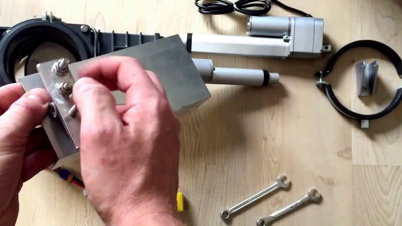 Elektrischer Zugschieber - Montage Linearmotor auf 110er Valterra-Zugschieber