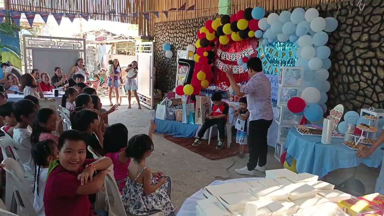 Naki b-day kami at ganito kakulit at kabibo c hayaw 