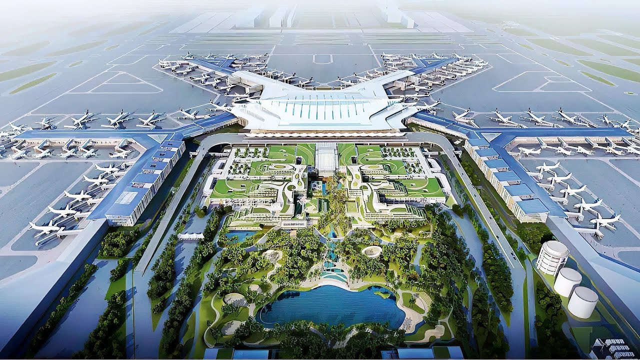 福建厦门：翔安机场主航站楼钢结构屋盖吊装完成