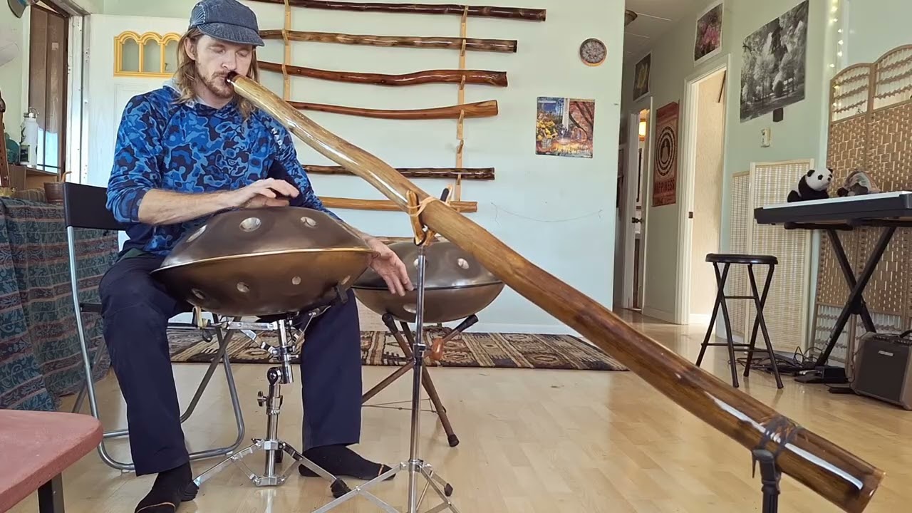 B Massive - Handpan Didgeridoo Freestyle - Machu Didgeridoos 