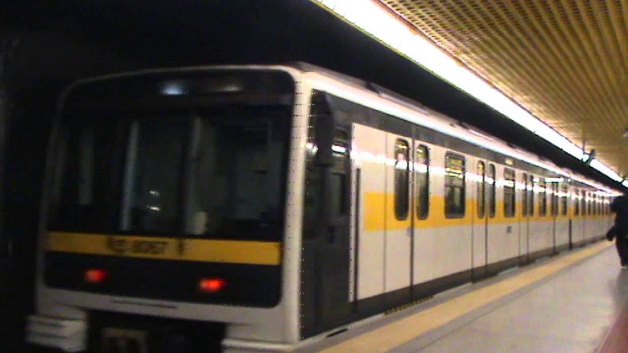 0685 🇮🇹 Milano (Maciachini) 🚇 ATM ● MM 8067 ➙ Comasina ● MM 9153 ➙ San Donato ● M3