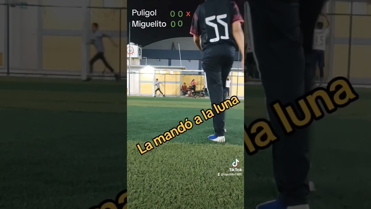 reto de Tiros Libres de los pulidos, Puligol y Miguelito... quien ganar&aacute;??? #futbol #soccer #portero