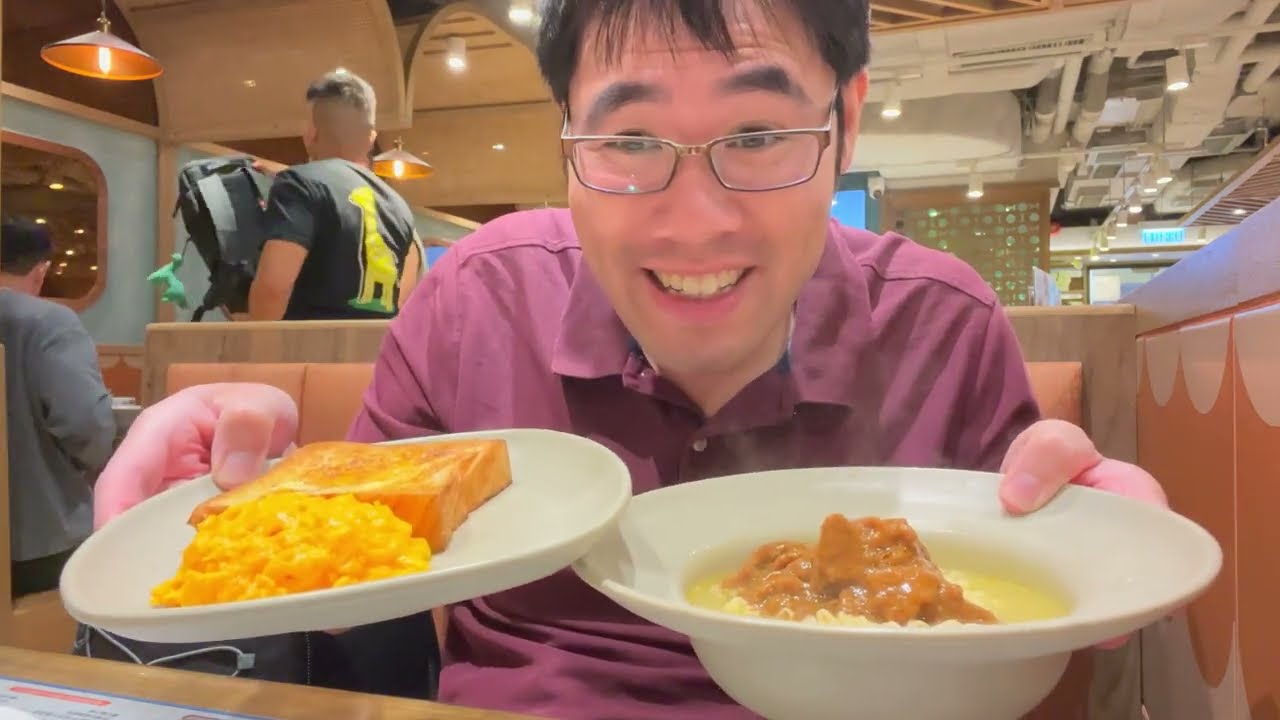 Eating at a Hong Kong Cha Chaan Teng for the First Time! | Lok Tin Cafe