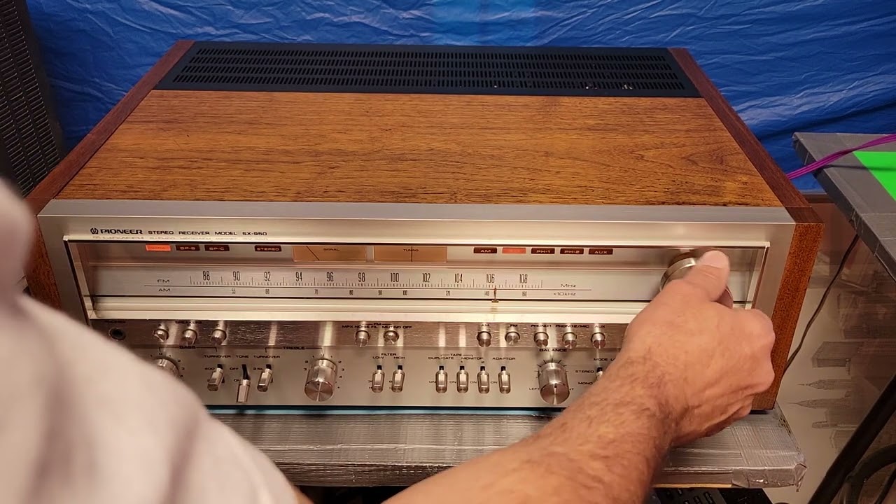 Vintage Pioneer SX-950 Powerhouse Stereo Receiver Amplifier WOW !!!
