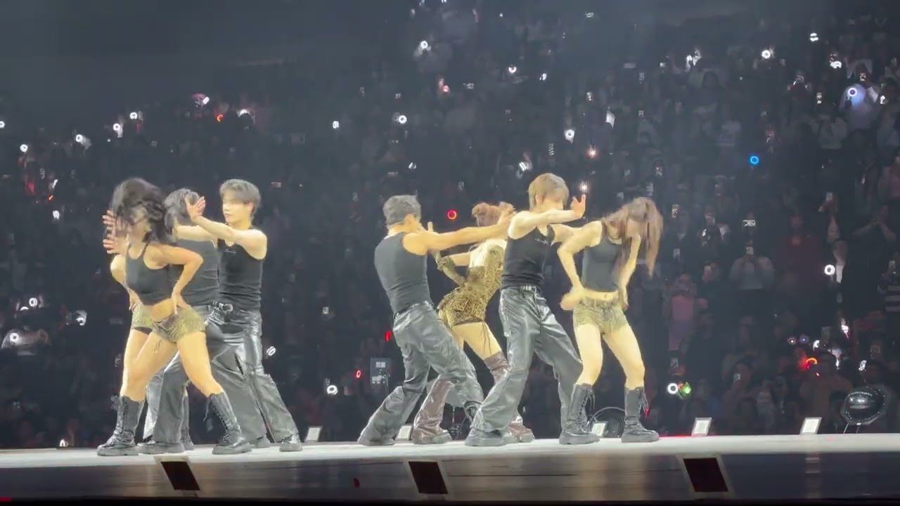 TWICE: Move Like That (Momo Solo) | 6th World Tour: THIS IS FOR | Day 2 | Dallas 02/01/26