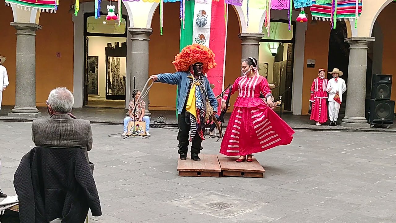 Grupo Cuachis: Sones de tarima 