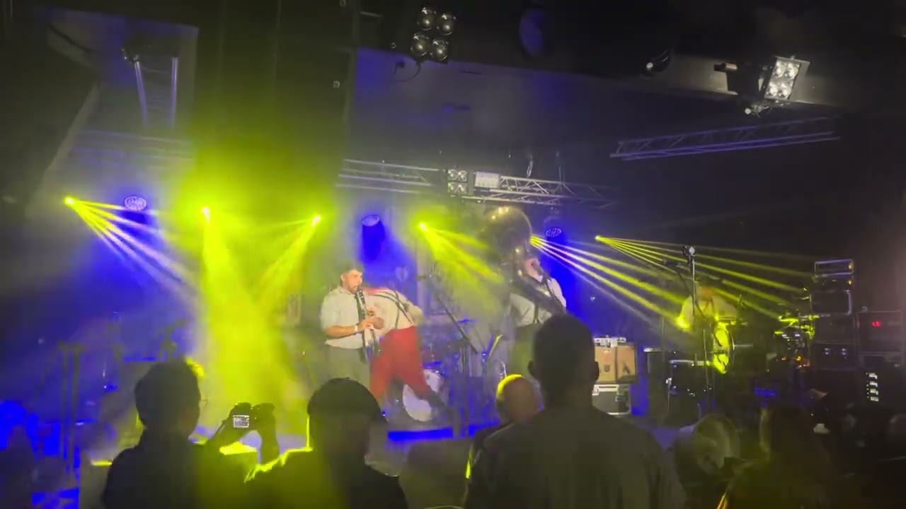 Hańba! - Live Klub pod Palmą (fragment koncertu) Rzesz&oacute;w 10.10.25