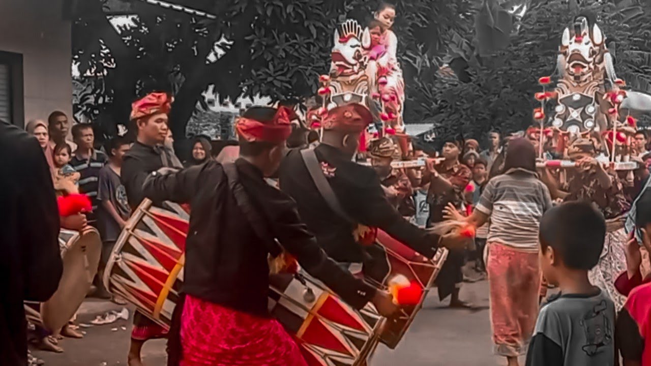 GENDANG BELEQ PUSAKA SEJATI (Bagek Lawang & Bagek Kembang) IRINGI JARANAN PEKOSONG