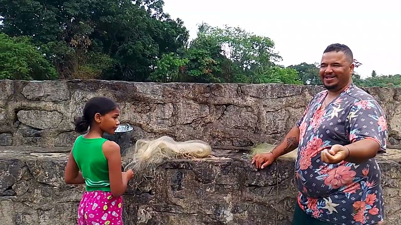 @familia insurenta a piranha mordeu o dedo com muita força 