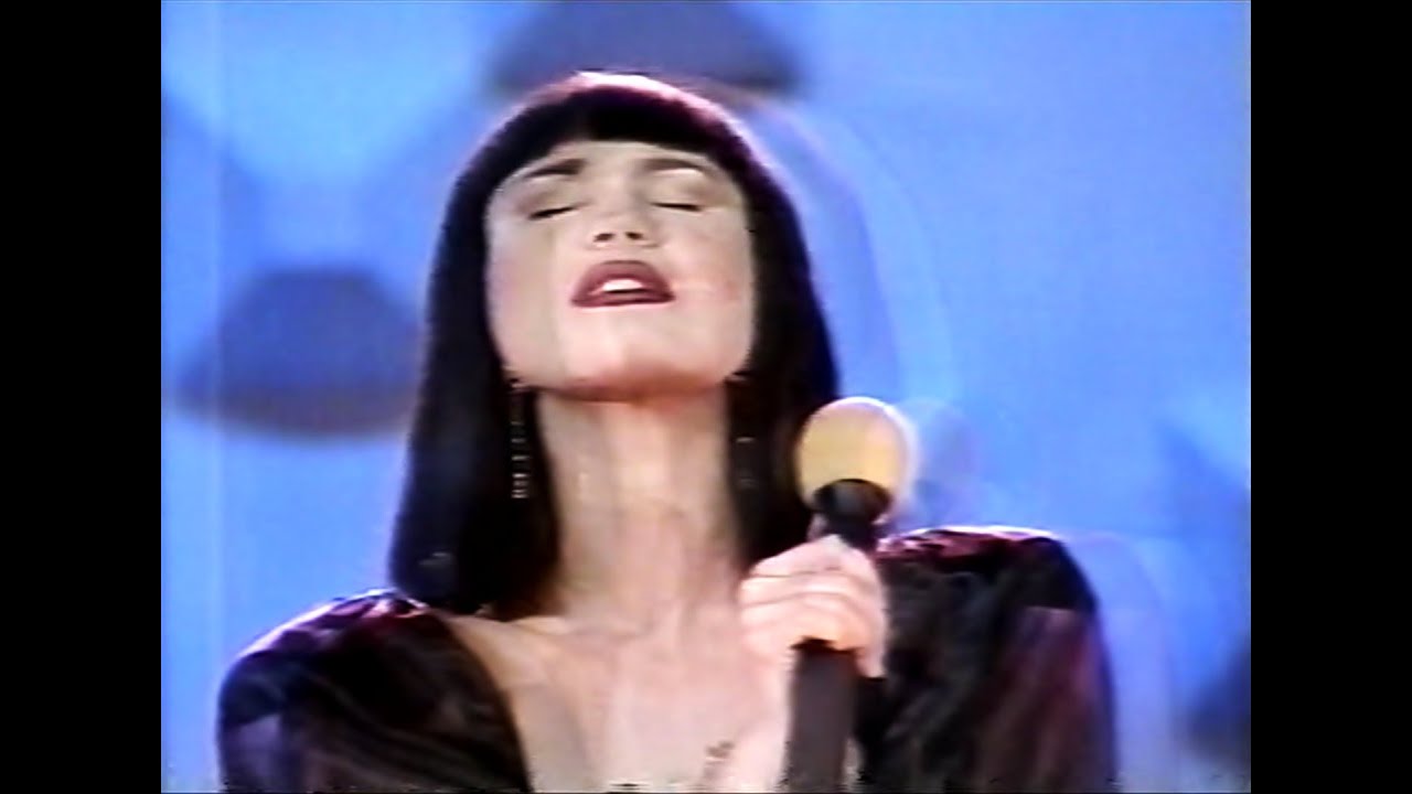 Música e Lágrima - Rosana Fiengo no Programa Hebe  (1991)
