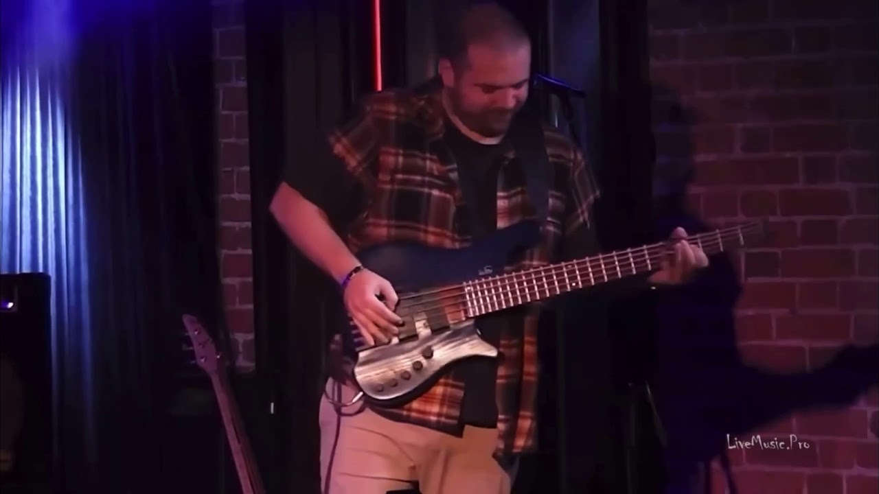 Anton Davidyants bass solo
