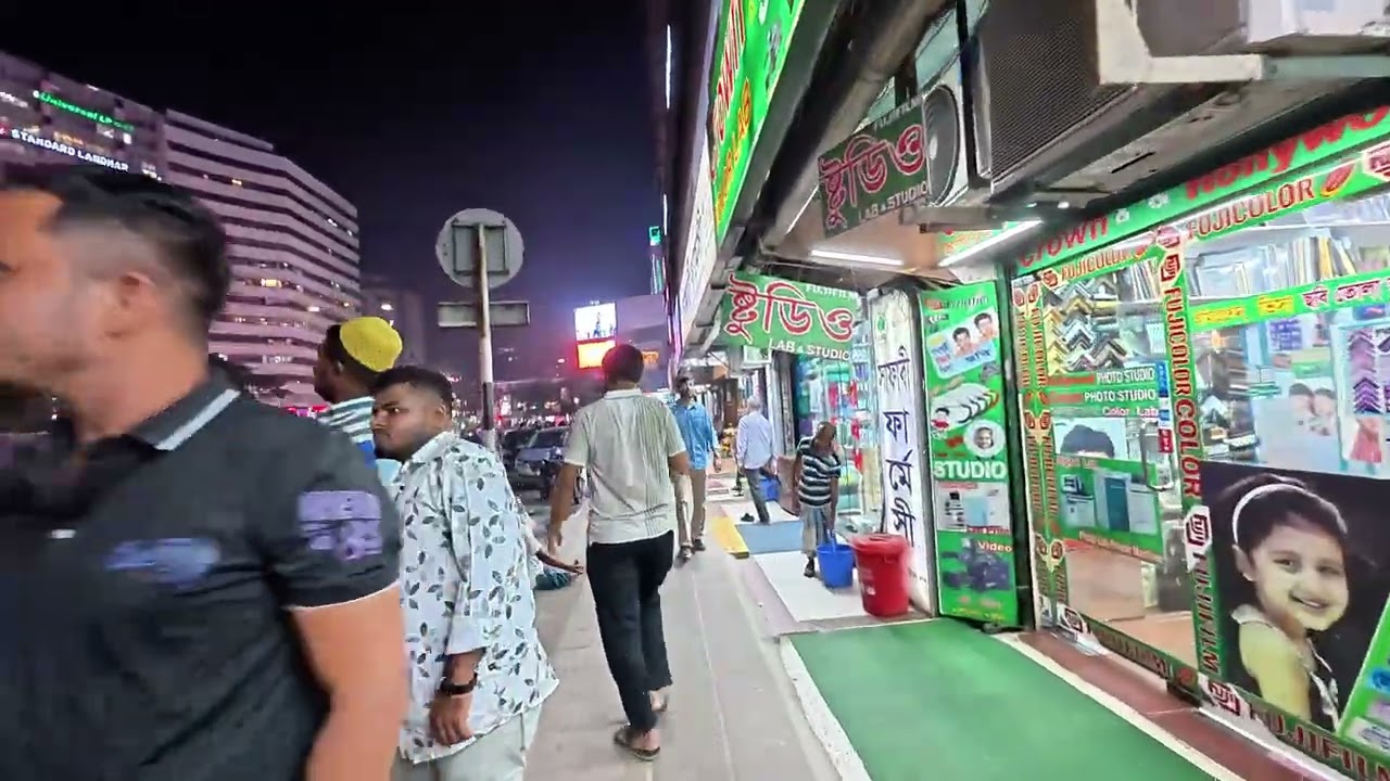 Walking tour, Gulshan 2, Dhaka, Bangladesh