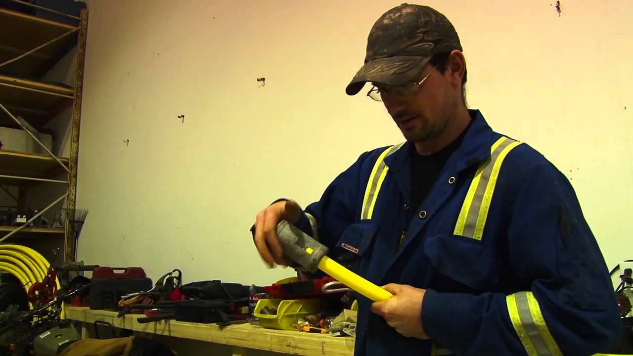 underground gas pipe connection.mp4 CALGARY 403 815 6507