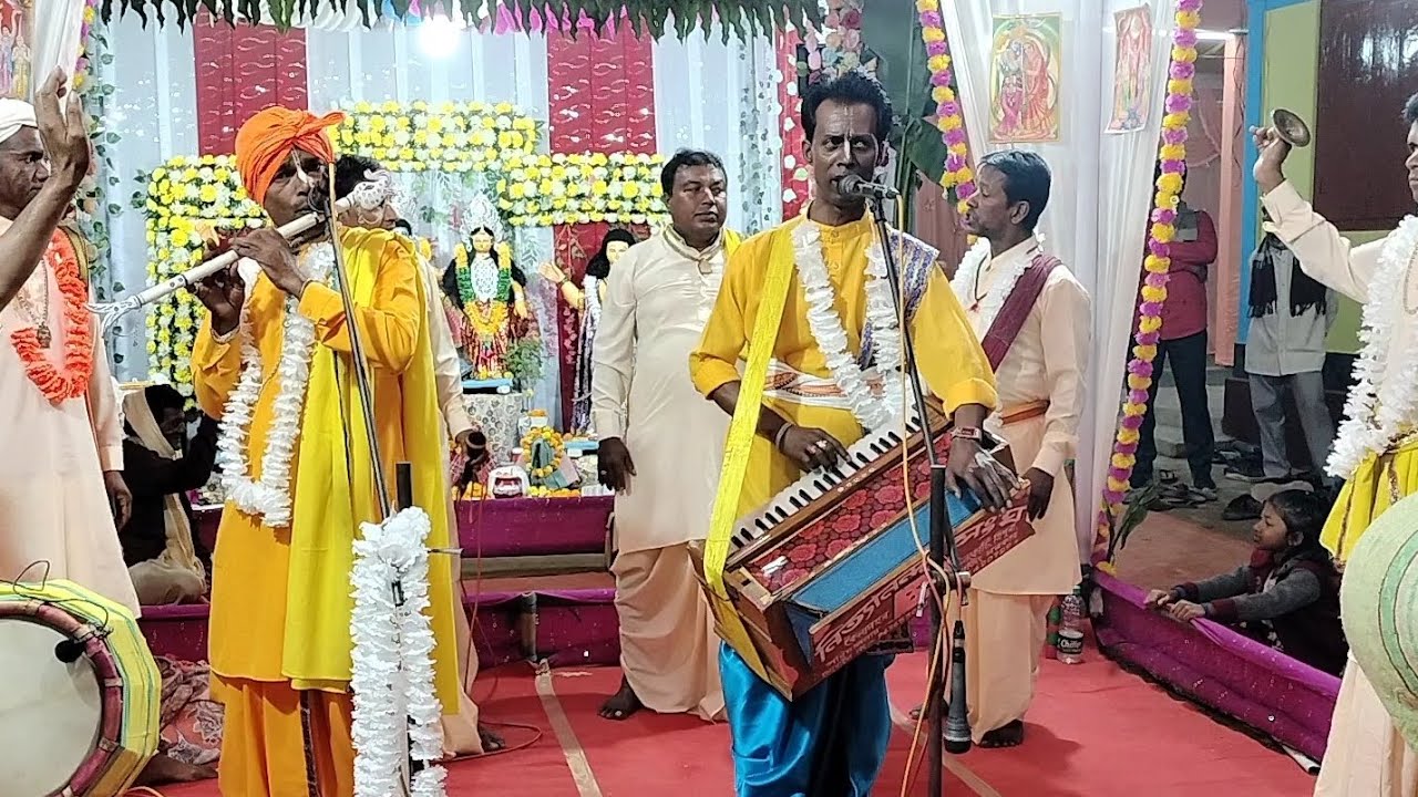 হরে কৃষ্ণ হরি...... বলো মন রে আমার।
