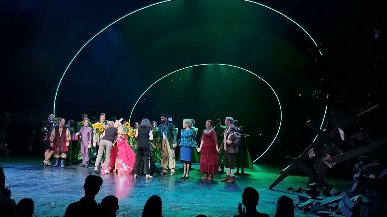 Wicked Musical Hamburg 14.08.2022 Derniere Schlussapplaus Finale