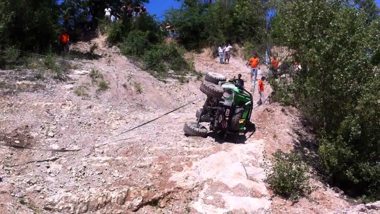 Pirate 4x4 2011 : treuillage et sanglage