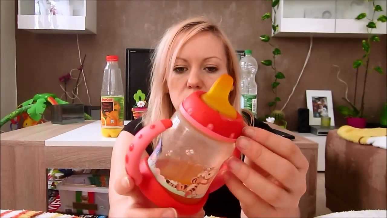 Babys Flasche und Flaschennahrung