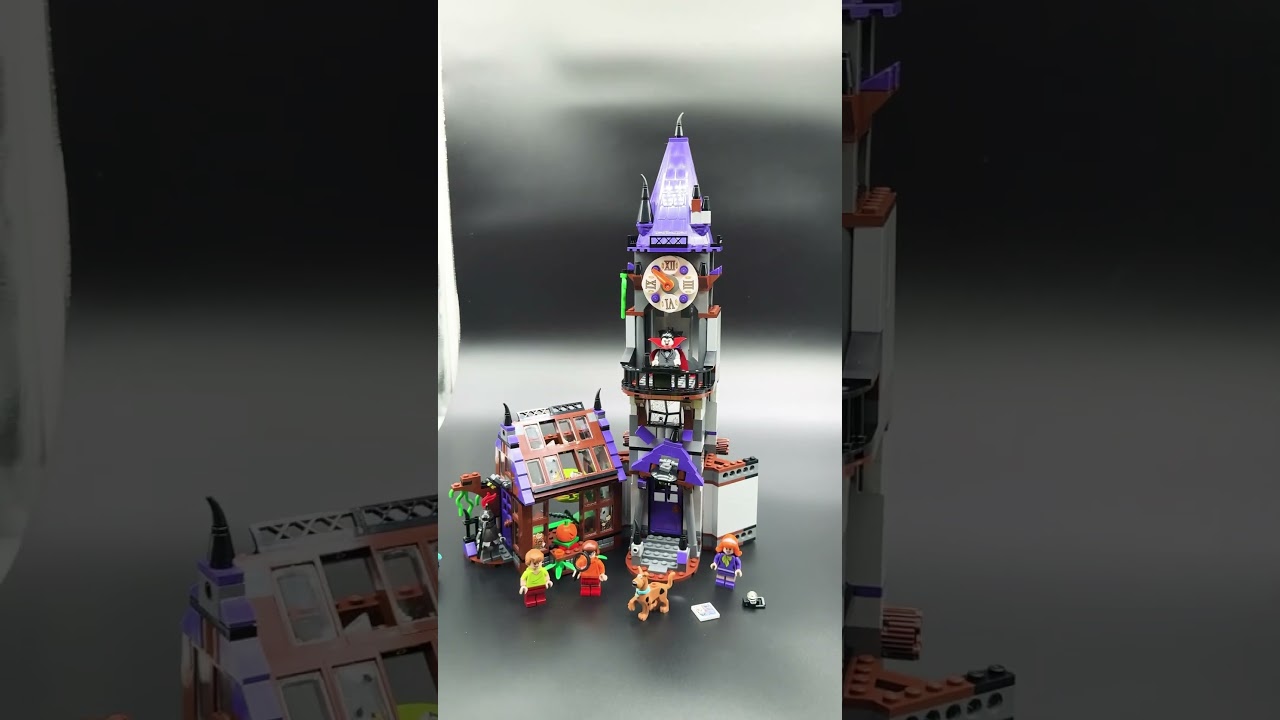 LEGO Scooby Doo - Mystery Mansion!  Happy Halloween!