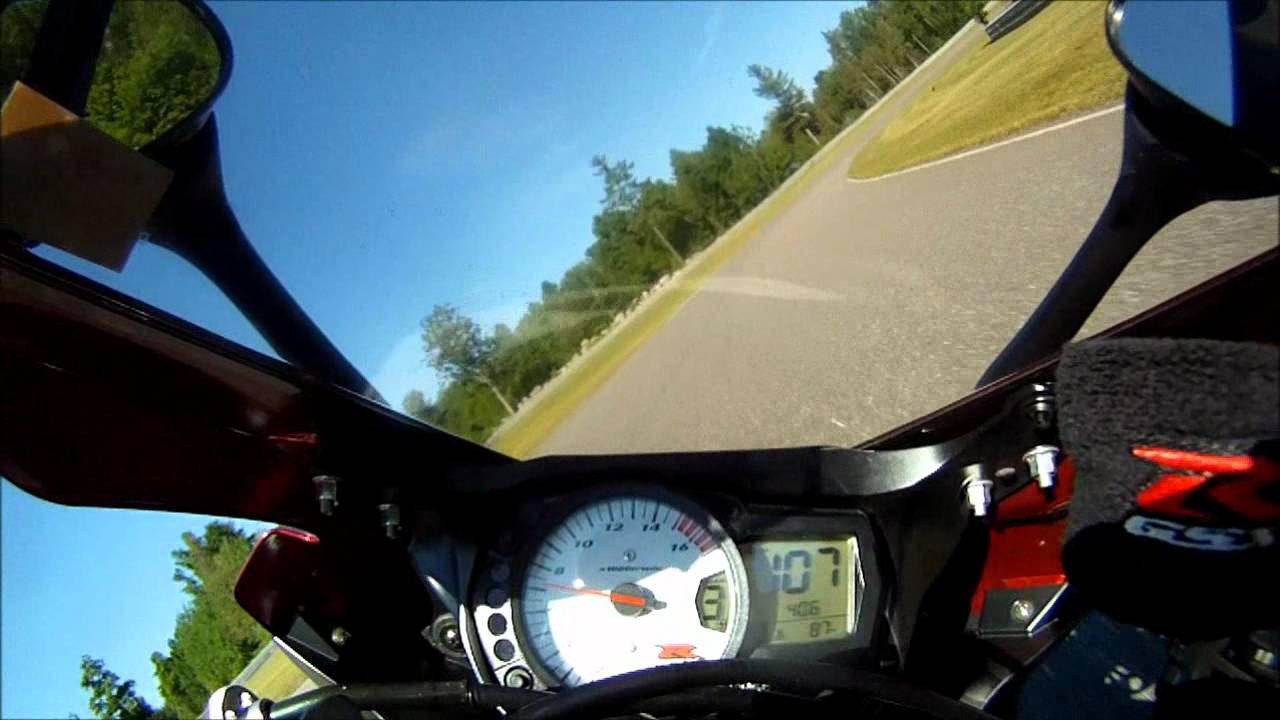 Calabogie Motorsports Park - 2006 Suzuki GSXR 750 - 2 laps @ 2:36 each