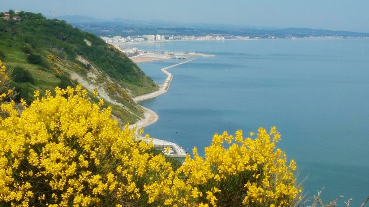 Parco naturale regionale del monte  San Bartolo tra Gabicce Mare e Pesaro