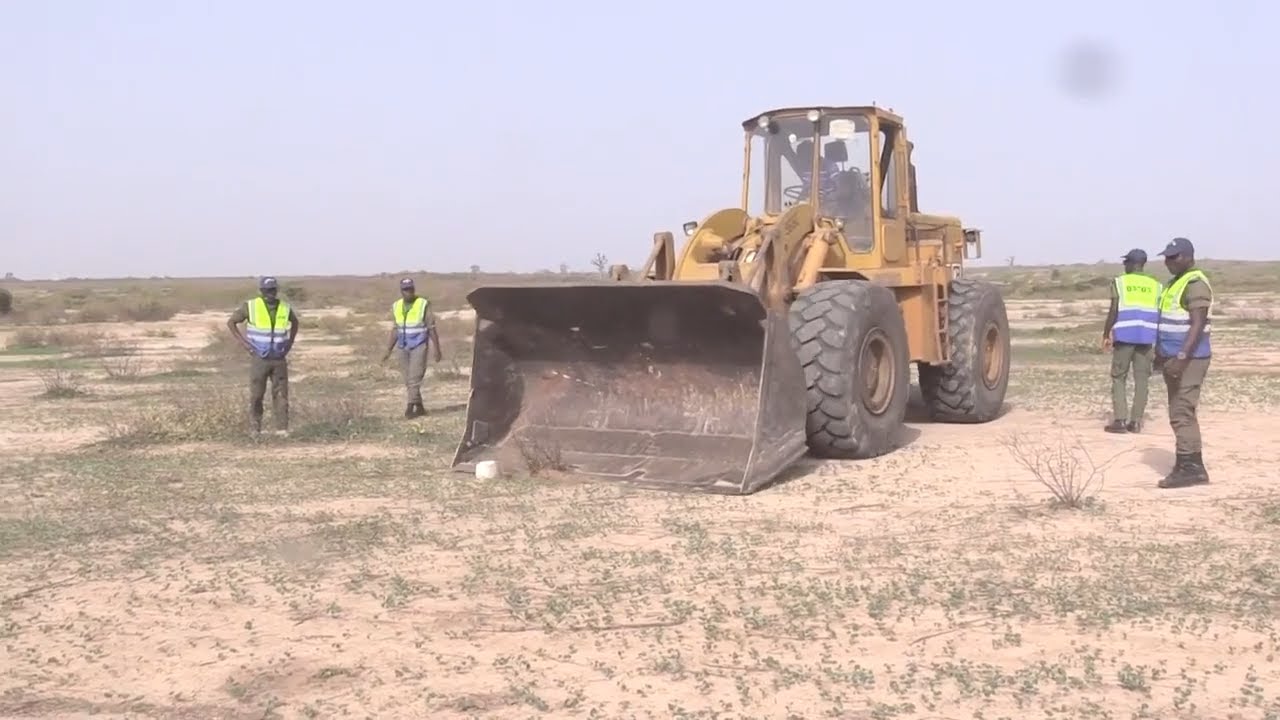 Destruction de bornes du Lotissement irrégulier de Thiaoune Bambara par la DESCOS