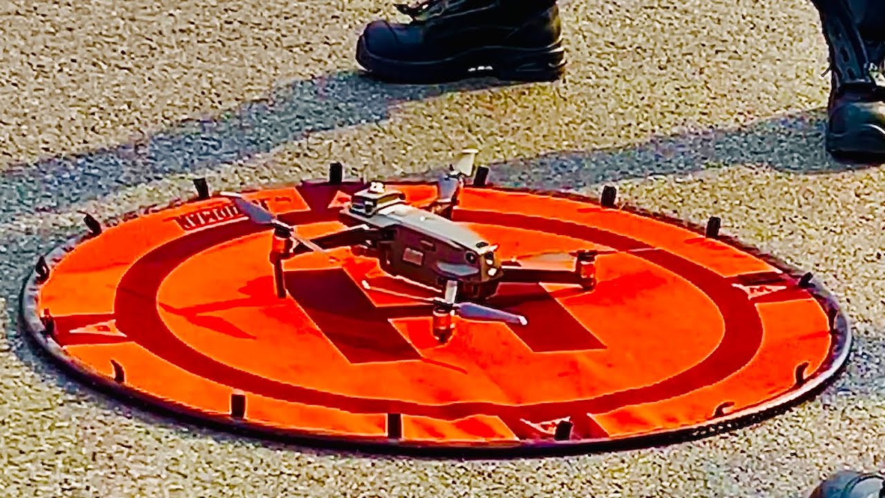 FDNY COMMAND TACTICAL UNIT CONDUCTING DRONE OPERATIONS DURING 4TH ALARM FIRE IN BROOKLYN, NEW YORK.