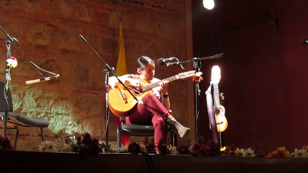 EL PARIA (Amadeo Molina) - TATIANA NARANJO (Charango)