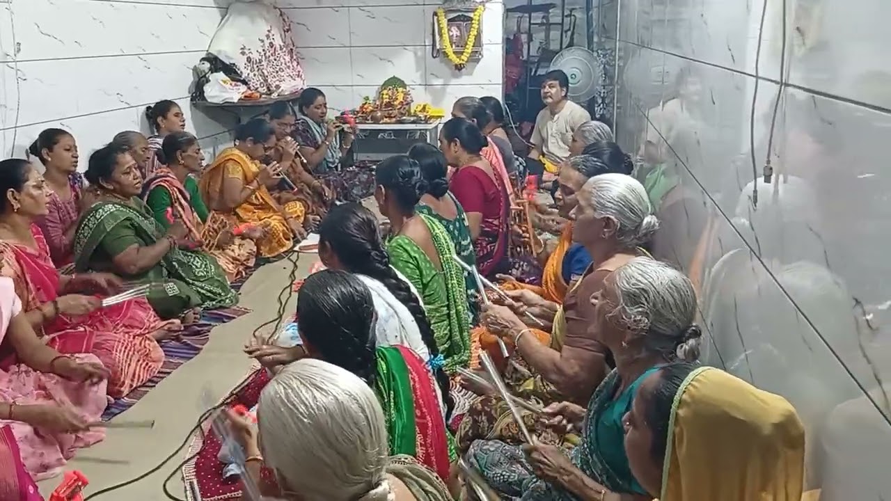 રાધે રાધે રાધે રાધે ગોકુળમાં ગોવિંદ રાધે