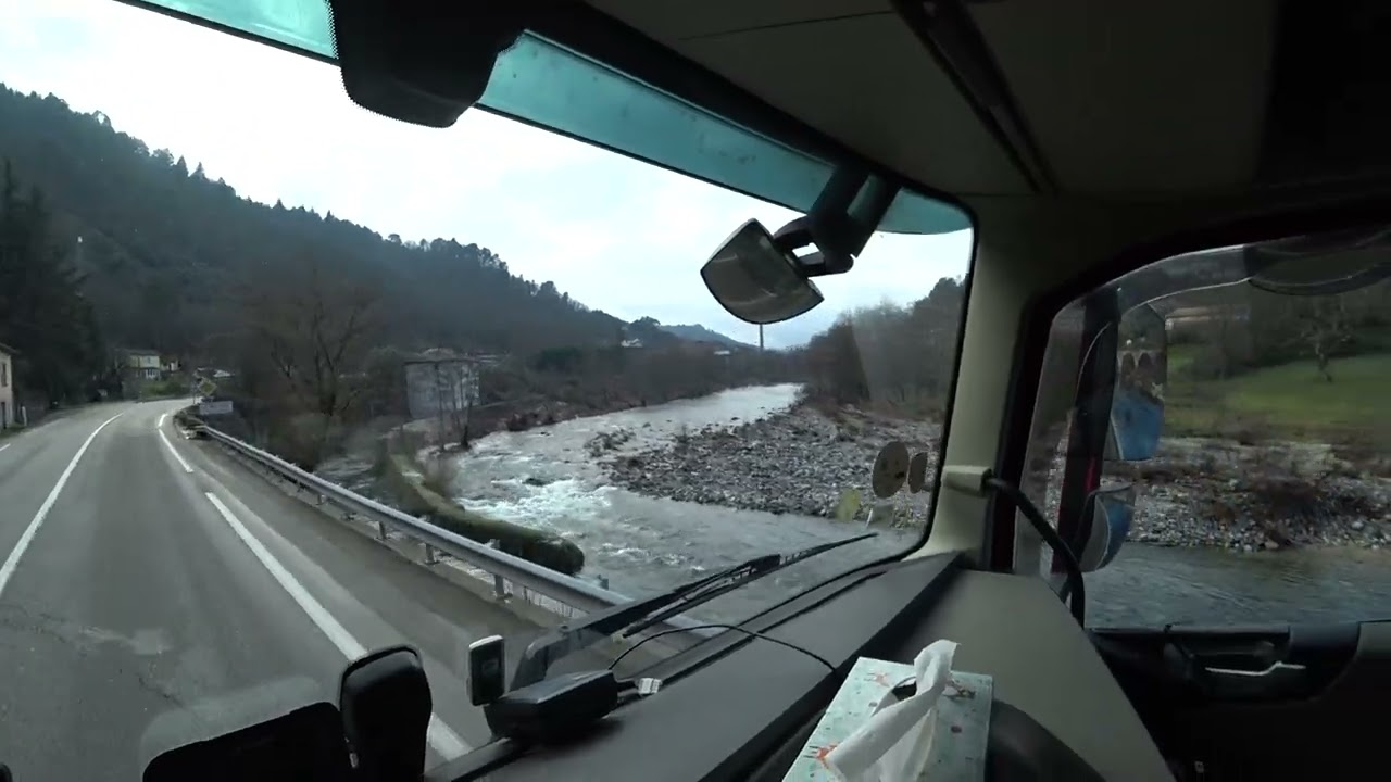 188- KTO  DROGĘ PROSTUJE TEN W DOMU NIE NOCUJE.