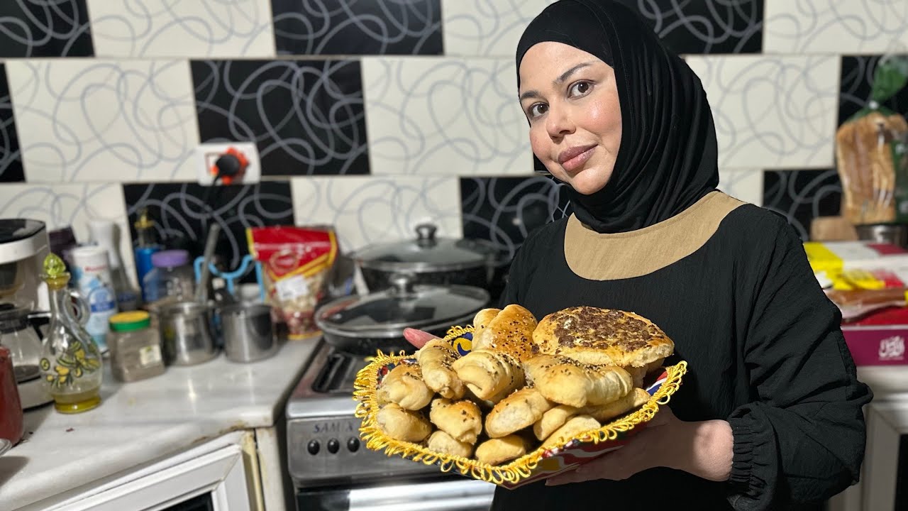 Cocinando con mi hija empanadas arabes y pizzas asi quedo.
