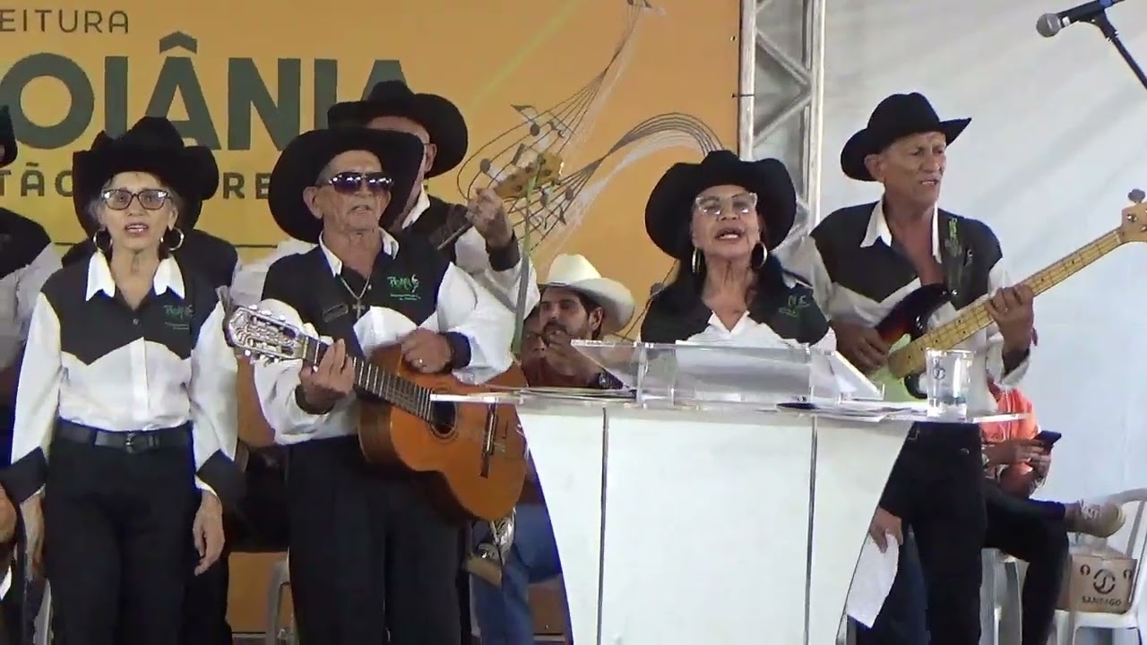 Orquestra Raízes de Pontalina -  Amor distante