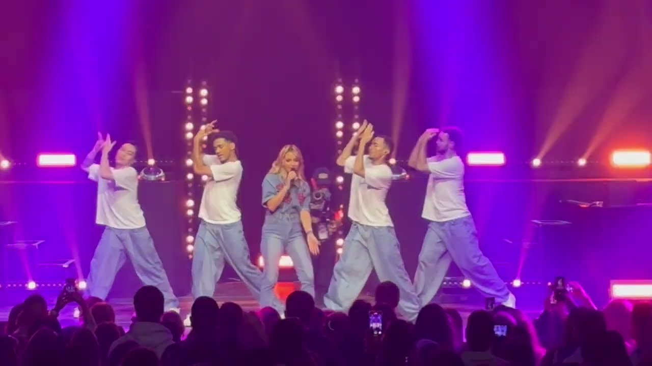 Priscilla - Toujours pas d'amour - I Got a Feeling Concert 2024 - Dôme de Paris
