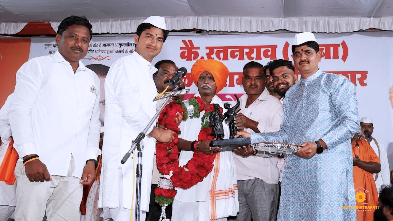 इंदुरीकर महाराज कीर्तन हायलाइट || वडिलांच्या(आबा) ५ व्या पुण्यस्मरणानिमित्त इंदुरीकर महाराज कीर्तन