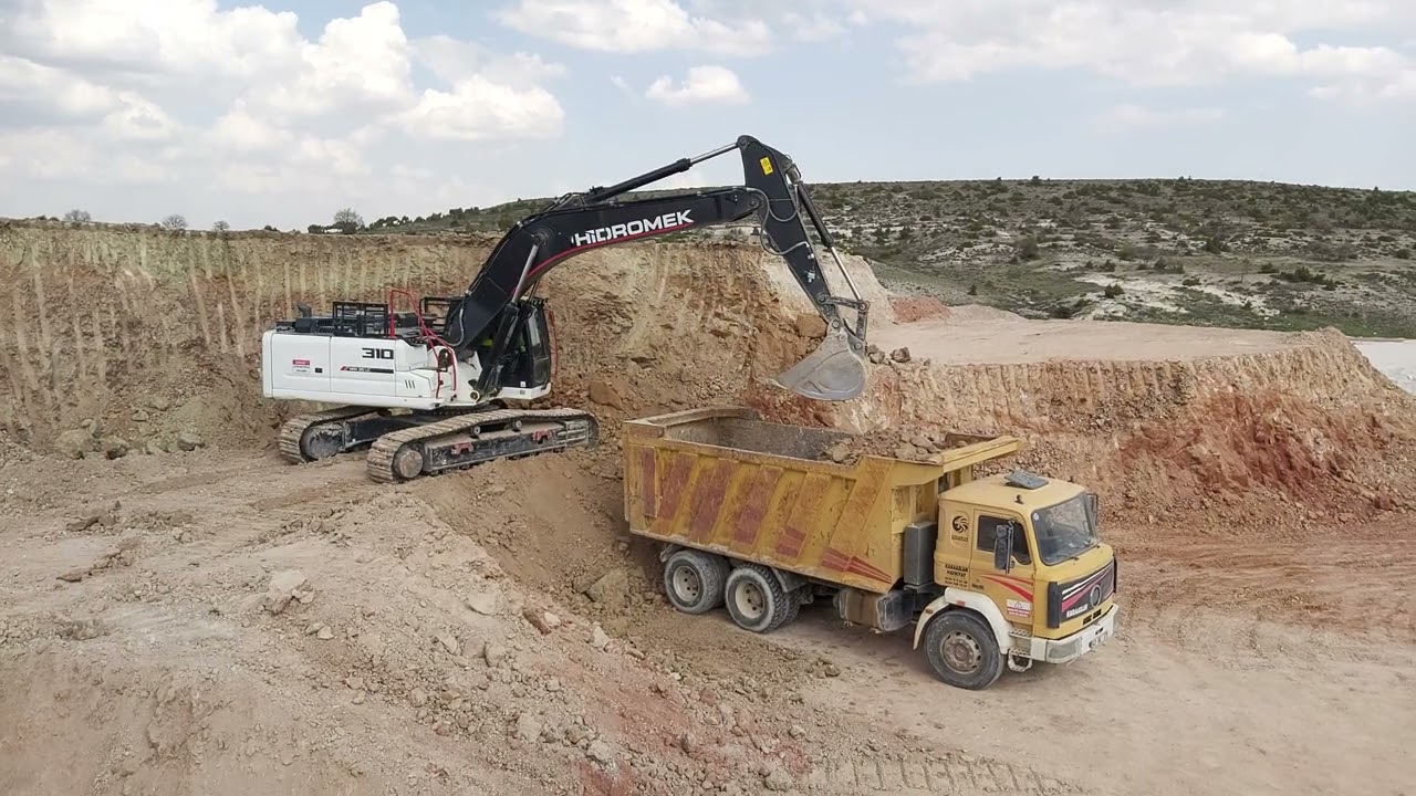 Hidromek 310LC Ekskavatör Dev Fatihi Yüklüyor || Hidromek HMK H4 Excavator Heavy Digger