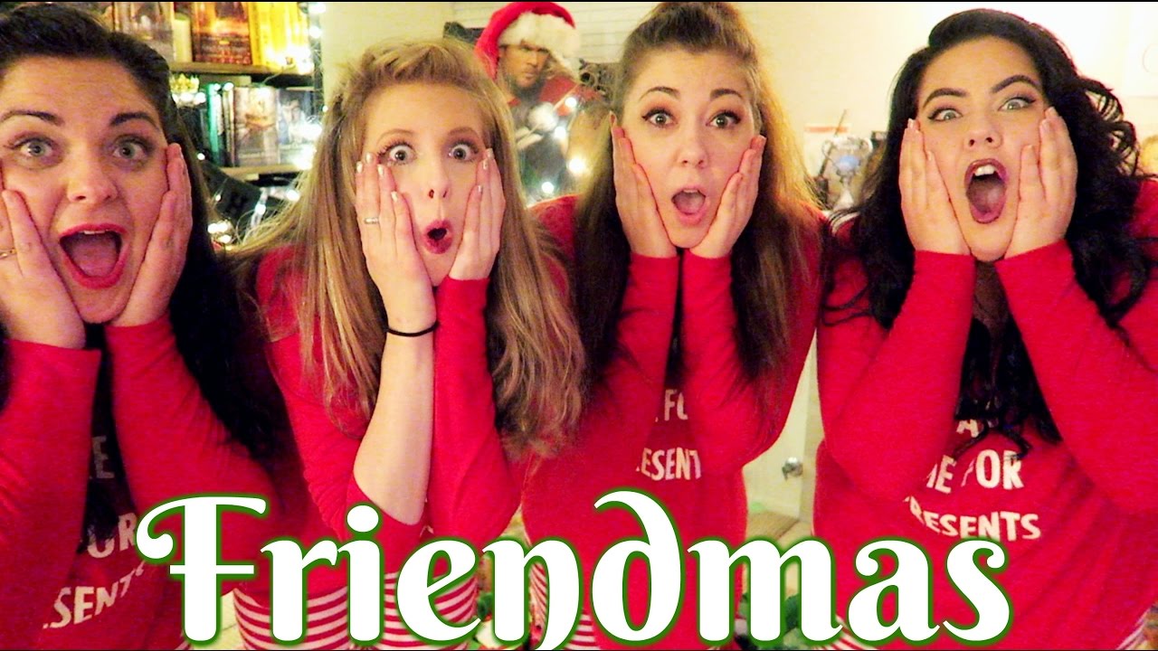 FANGIRL FRIENDMAS | Vlogmas