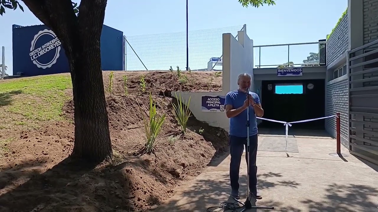 Inauguración Pileta del Poli, acto y corte de cinta