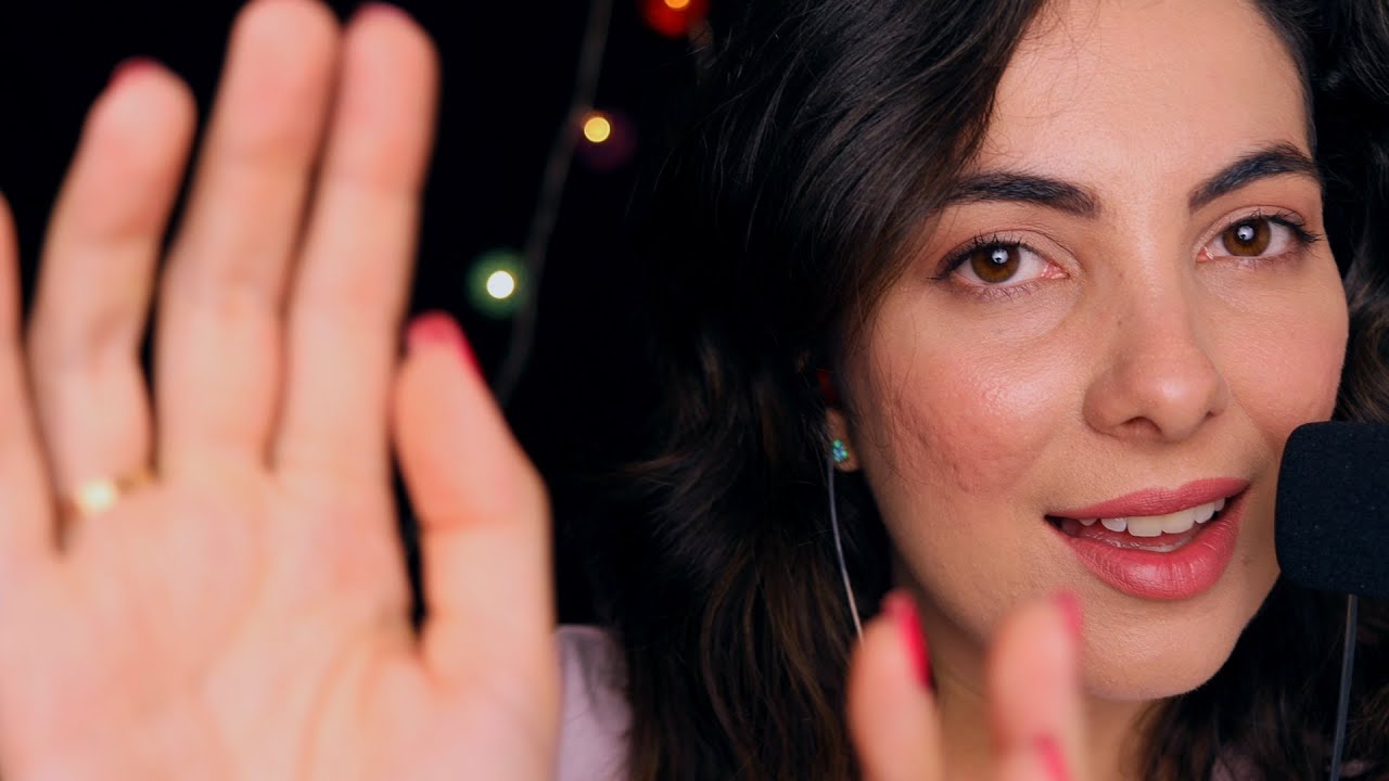 ASMR: SONS COM A BOCA E CÂMERA TOUCHING - TUC-TUC, BLINK BLINK, LICK LICK - Sweet Carol
