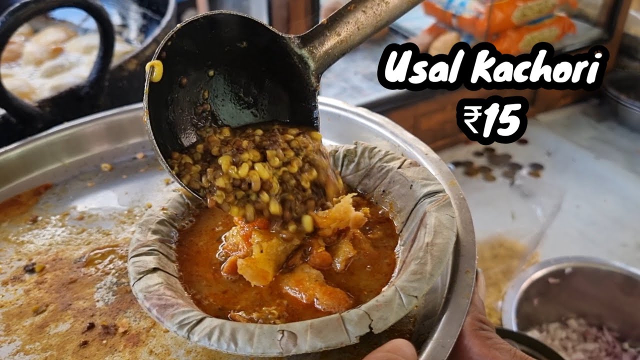 Usal Kachori ₹15 Fafda Chat Best Kachori in Cloth Market Indore Street Food Best Breakfast in Indore