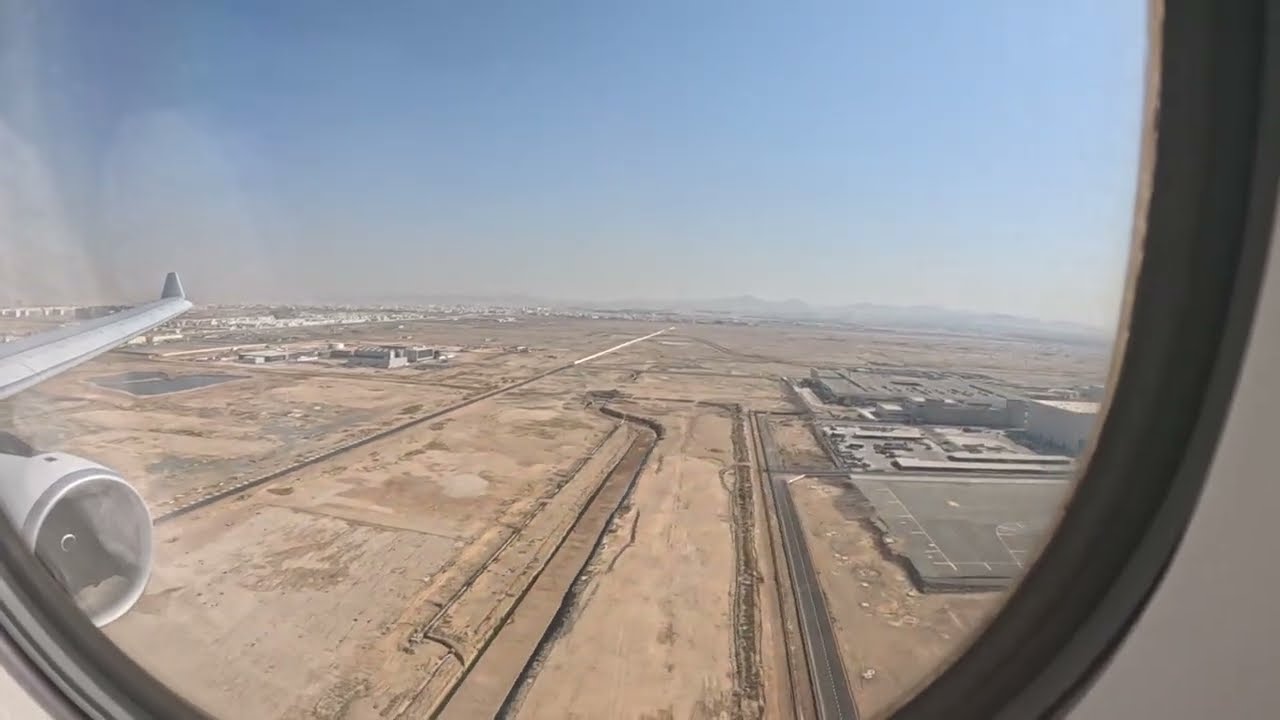 Saudia Airlines Airbus A330-343 Landing in Jeddah (JED)