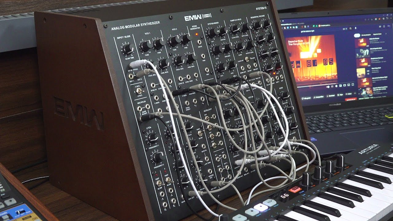 EMW SYSTEM-15 Analog Modular Synthesizer